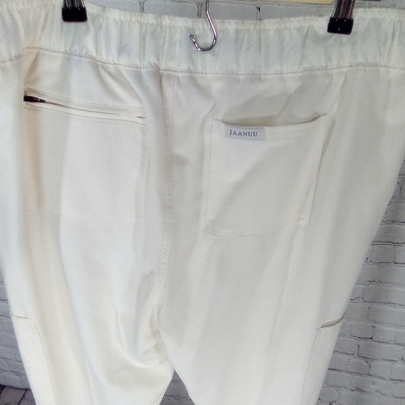 JAANUU Scrub Joggers Pant 🙎‍♀️🥰💚 - Picture 15 of 16